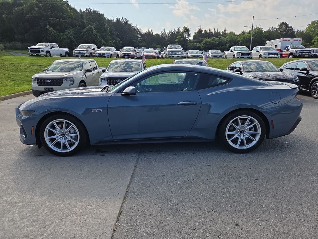 2025 Ford Mustang GT Premium Fastback