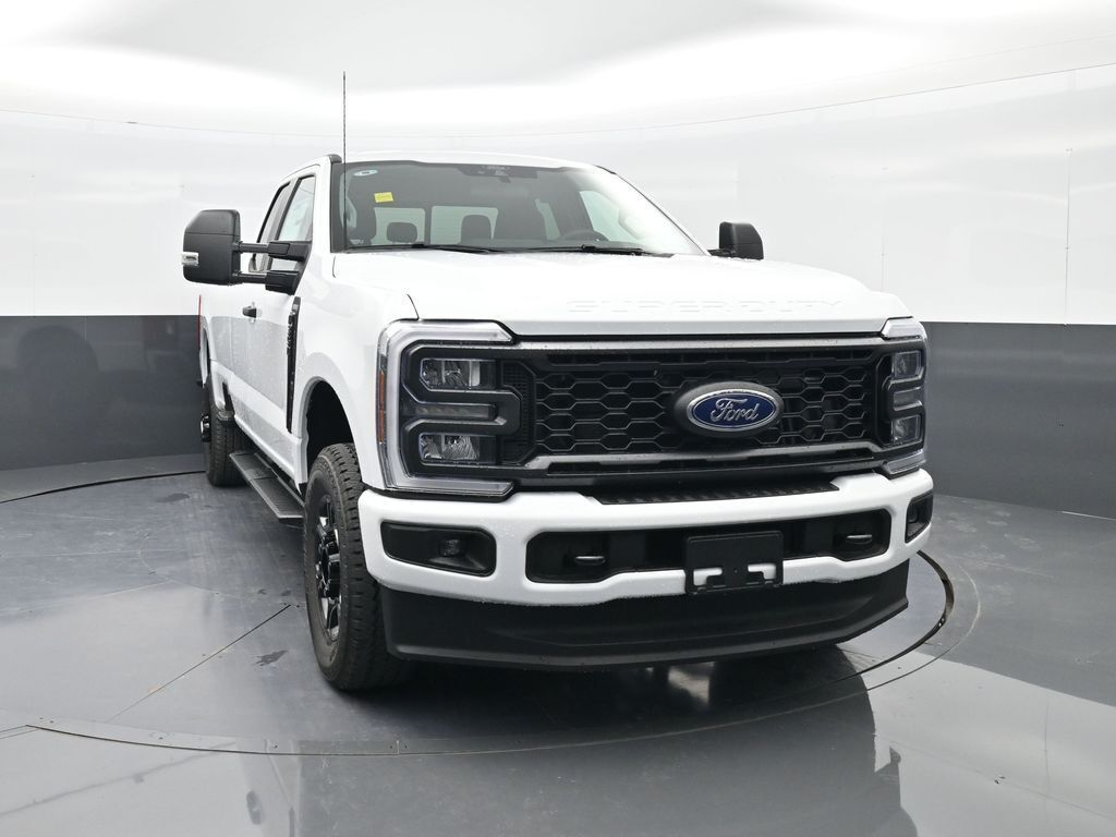2026 Ford F-350 Super Duty XL