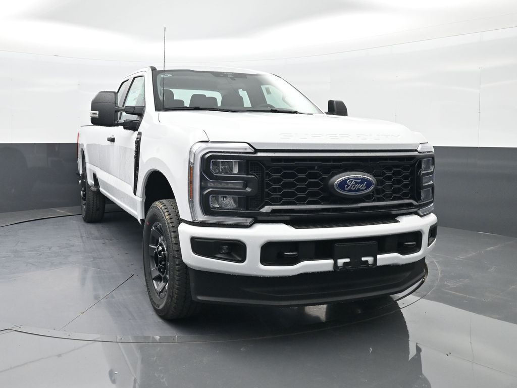 2026 Ford F-350 Super Duty XL
