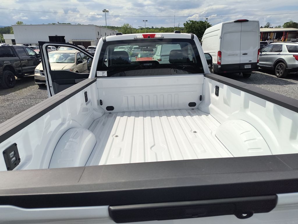 2025 Ford F-350 Super Duty XL