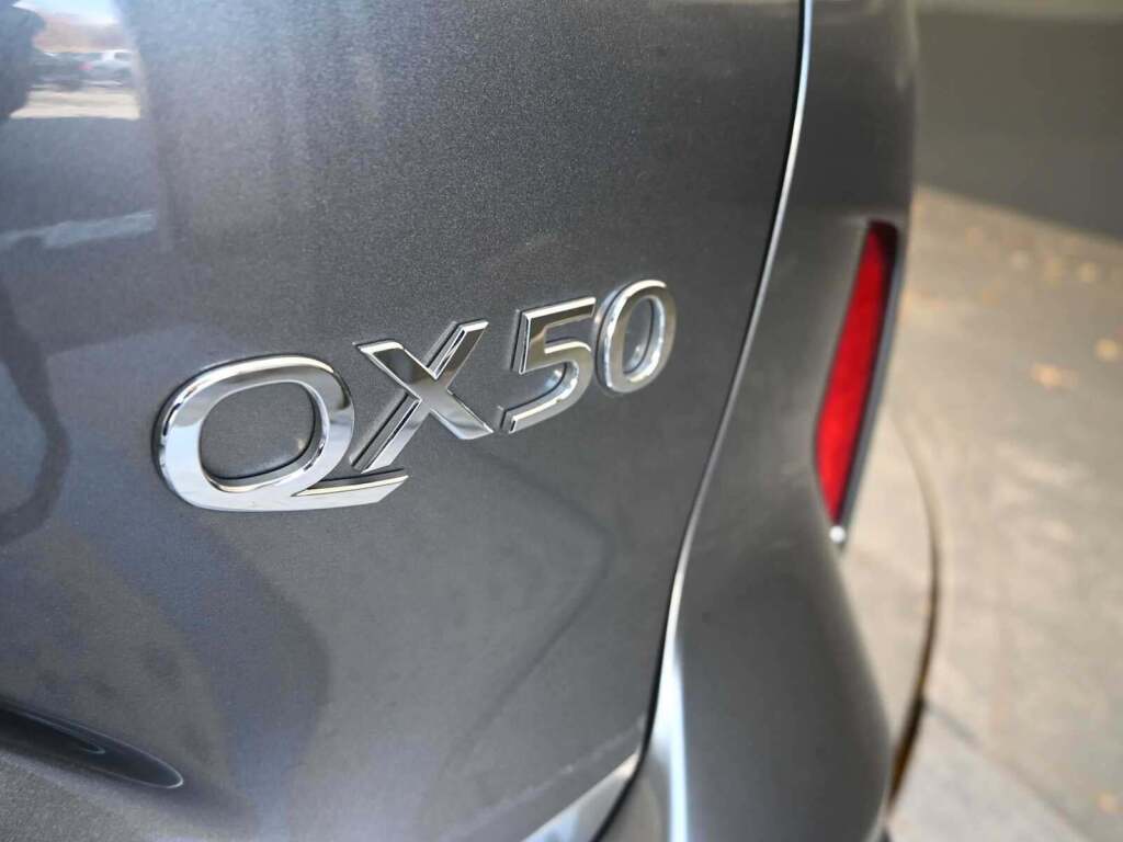 2021 INFINITI QX50 LUXE AWD