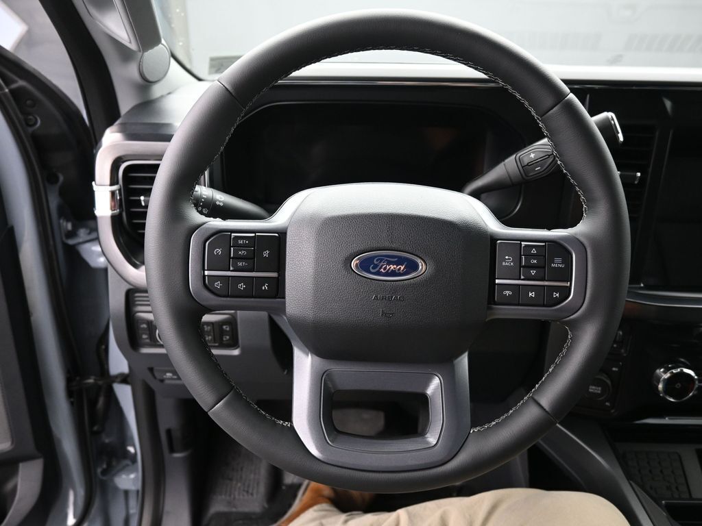 2026 Ford F-350 Super Duty LARIAT