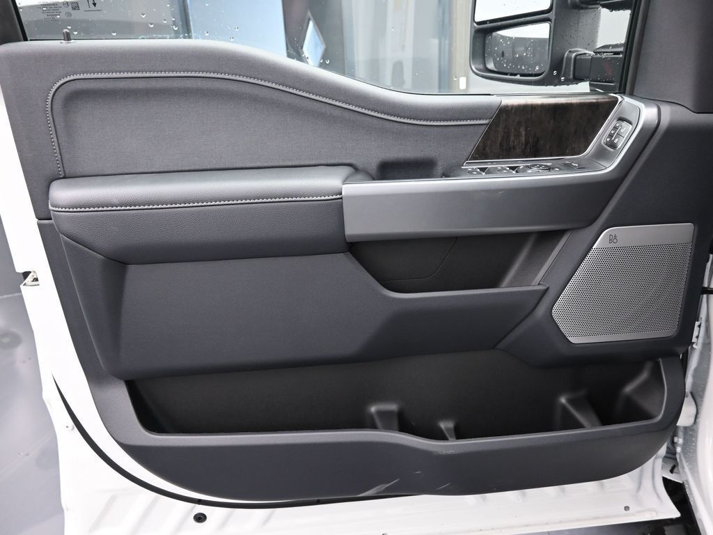 2026 Ford F-350 Super Duty LARIAT