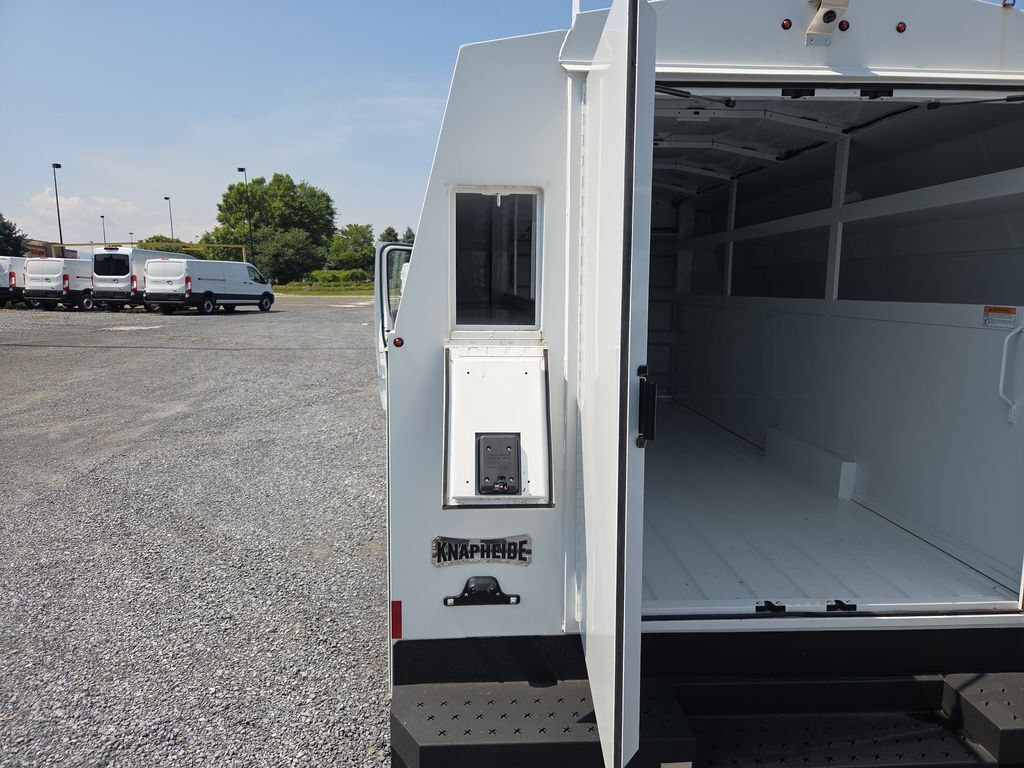 2024 Ford E-450 Cutaway 