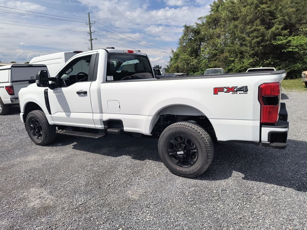 2025 Ford F-350 Super Duty XL