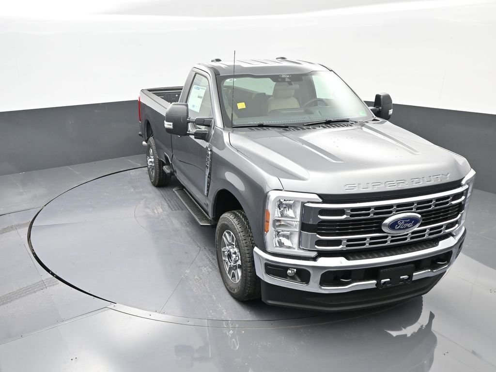2025 Ford F-350 Super Duty XLT