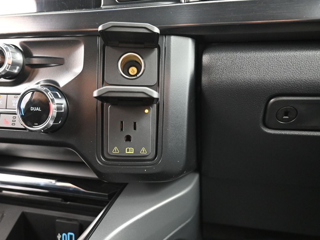 2026 Ford F-350 Super Duty LARIAT