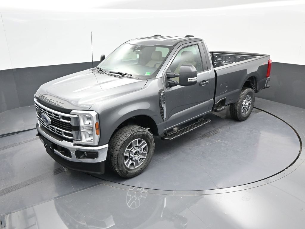 2025 Ford F-350 Super Duty XLT