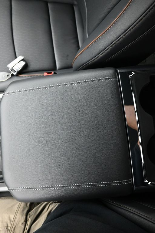 2026 Ford F-350 Super Duty LARIAT