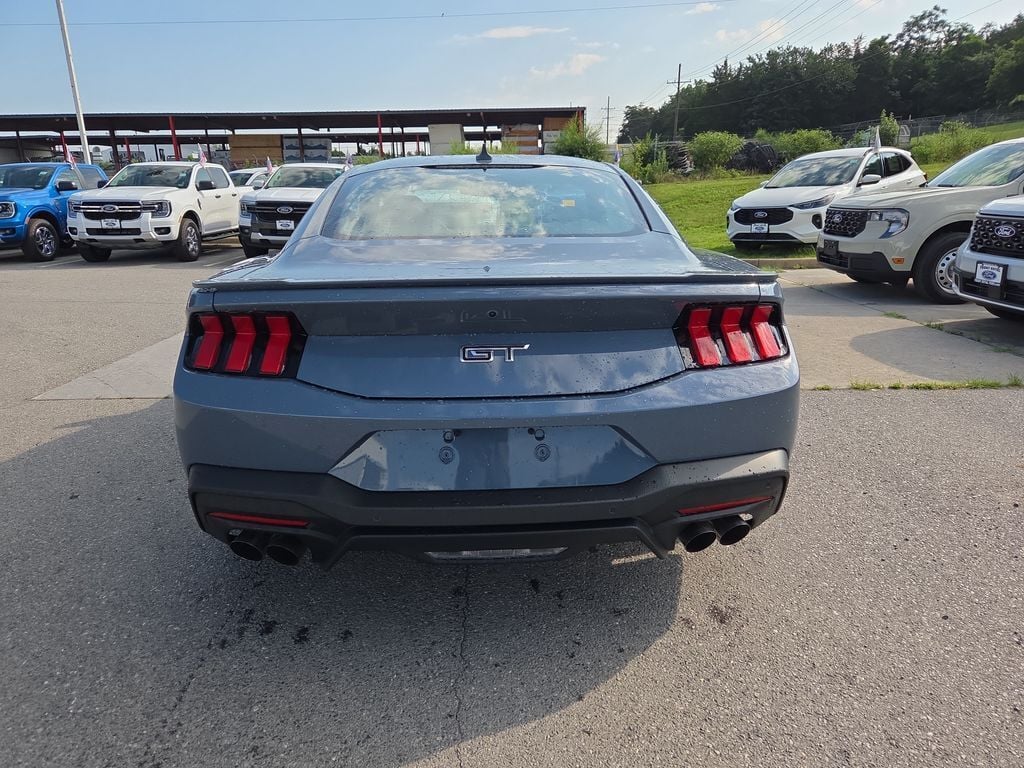 2025 Ford Mustang GT Premium Fastback