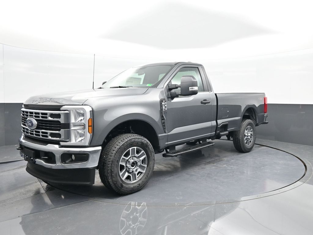 2025 Ford F-350 Super Duty XLT