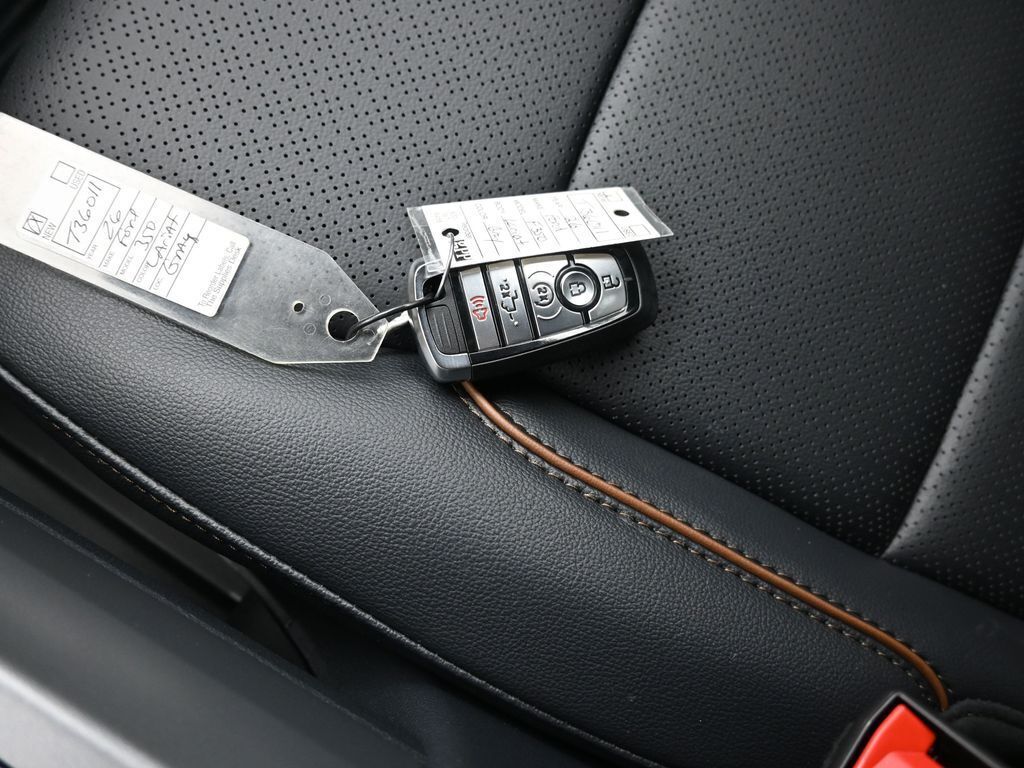 2026 Ford F-350 Super Duty LARIAT