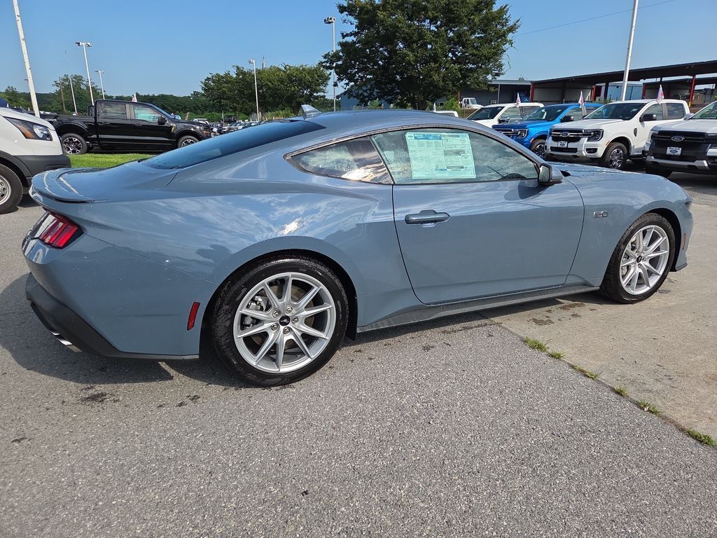 2025 Ford Mustang GT Premium Fastback