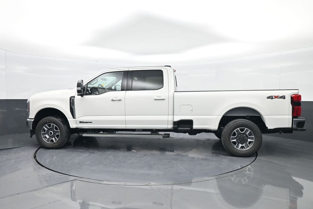 2026 Ford F-350 Super Duty LARIAT