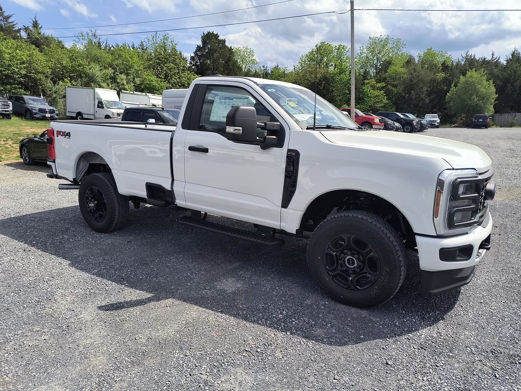 2025 Ford F-350 Super Duty XL