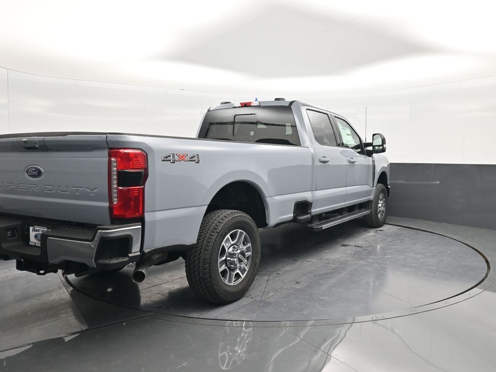 2026 Ford F-350 Super Duty LARIAT