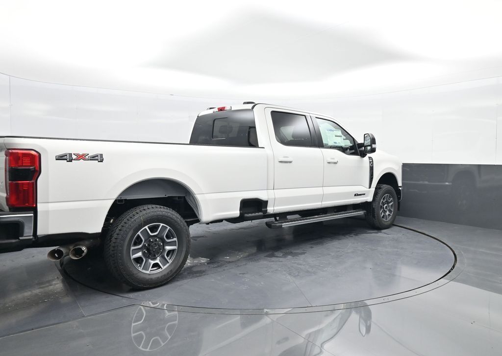 2026 Ford F-350 Super Duty LARIAT