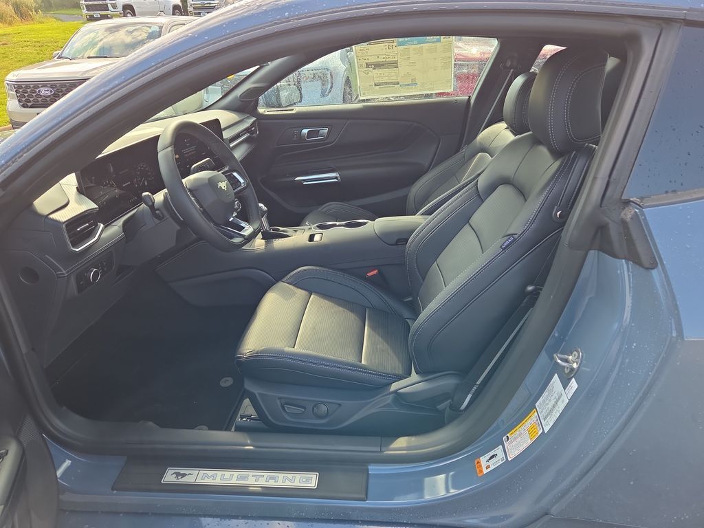 2025 Ford Mustang GT Premium Fastback