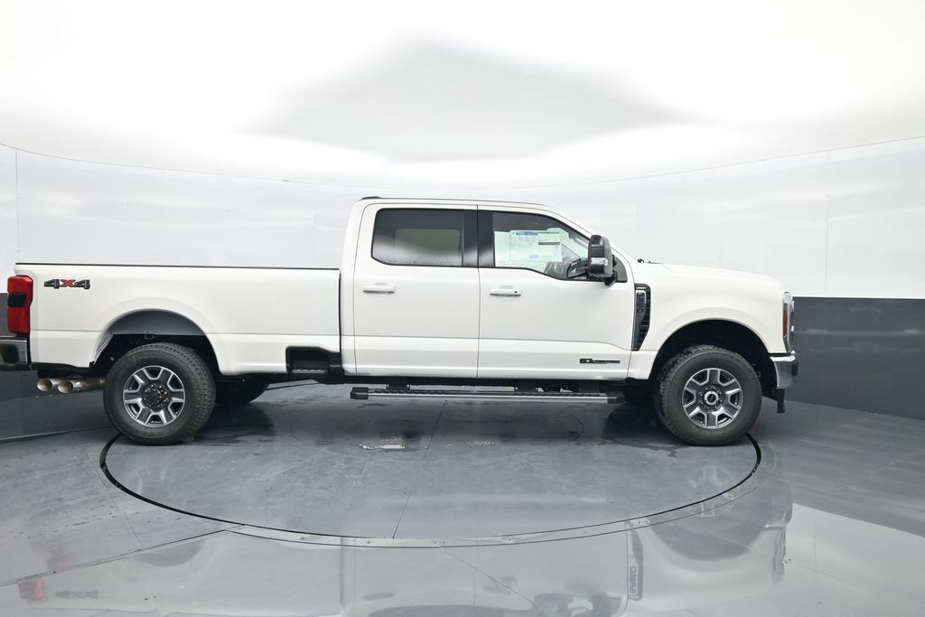 2026 Ford F-350 Super Duty LARIAT