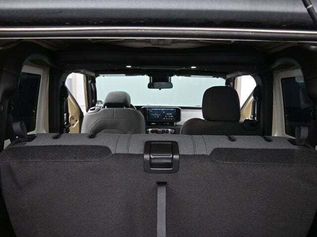 2025 Jeep Wrangler 2-Door Willys 4x4