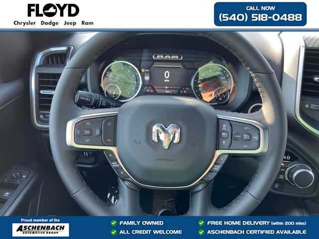 2025 Ram 1500 Big Horn Crew Cab 4x4 5'7" Box