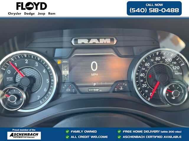 2025 Ram 1500 Big Horn Crew Cab 4x4 5'7" Box