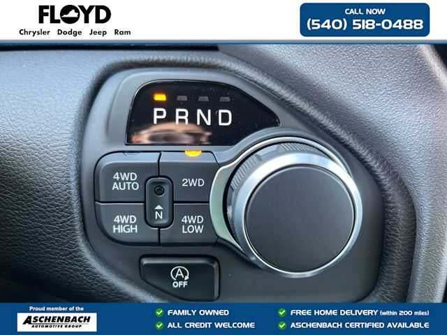 2025 Ram 1500 Big Horn Crew Cab 4x4 5'7" Box