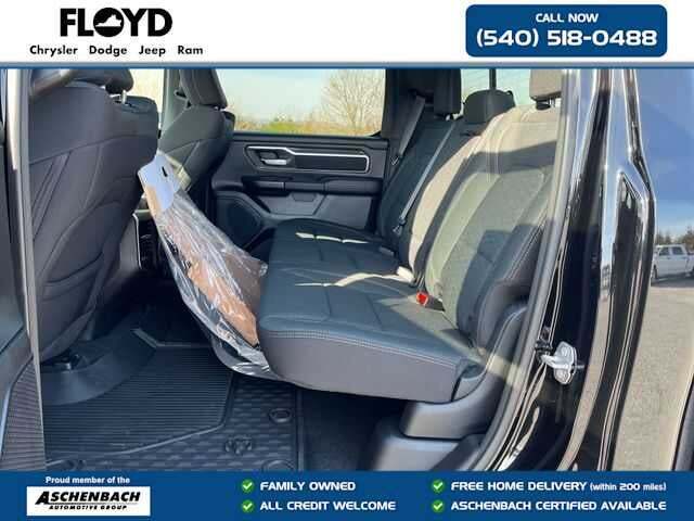 2025 Ram 1500 Big Horn Crew Cab 4x4 5'7" Box