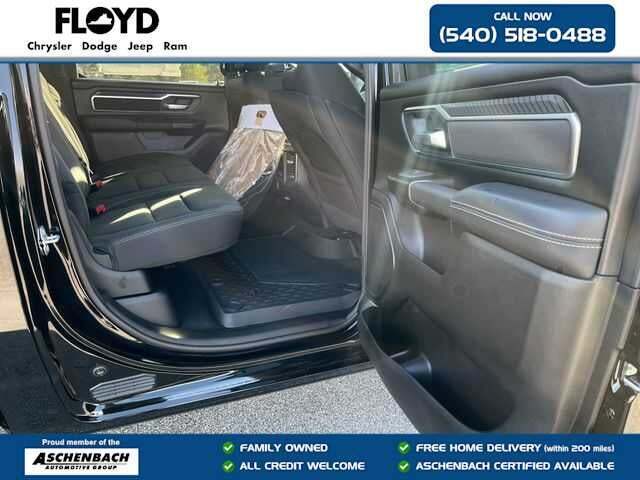 2025 Ram 1500 Big Horn Crew Cab 4x4 5'7" Box