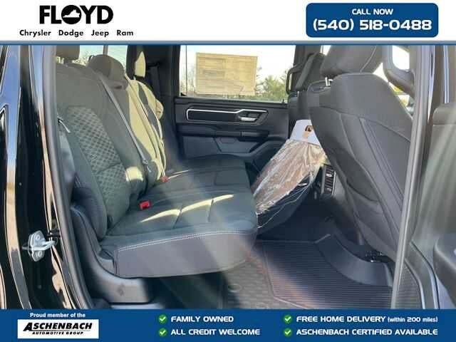 2025 Ram 1500 Big Horn Crew Cab 4x4 5'7" Box