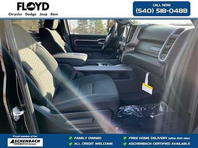 2025 Ram 1500 Big Horn Crew Cab 4x4 5'7" Box