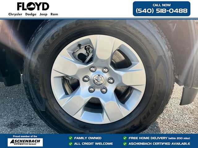 2025 Ram 1500 Big Horn Crew Cab 4x4 5'7" Box