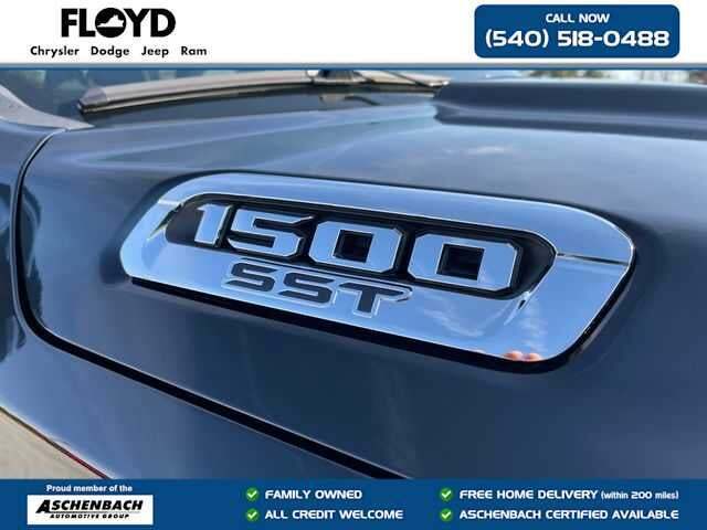 2025 Ram 1500 Big Horn Crew Cab 4x4 5'7" Box