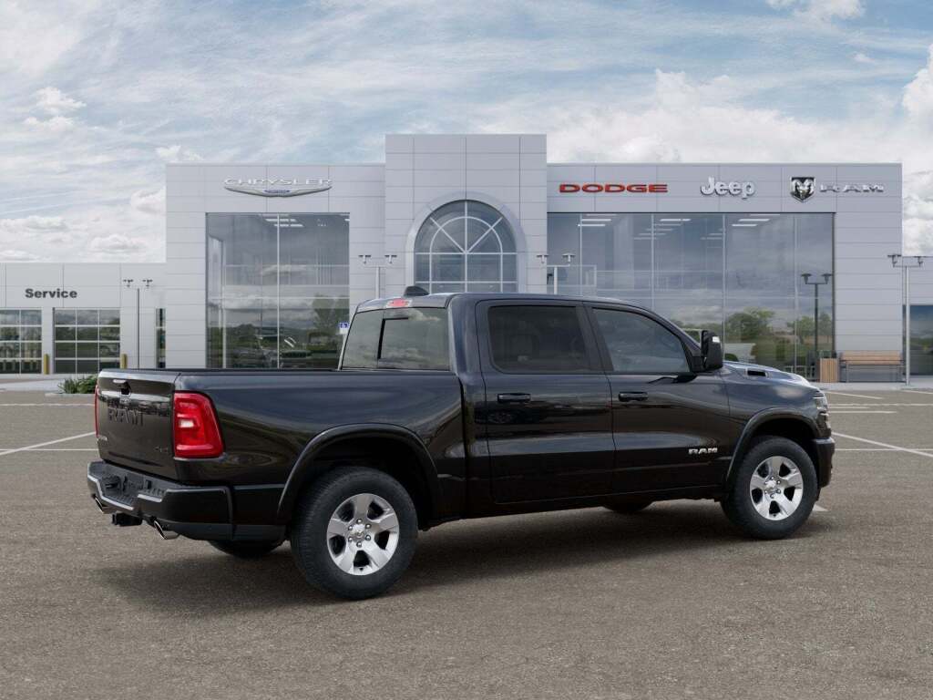2025 Ram 1500 Big Horn Crew Cab 4x4 5'7" Box