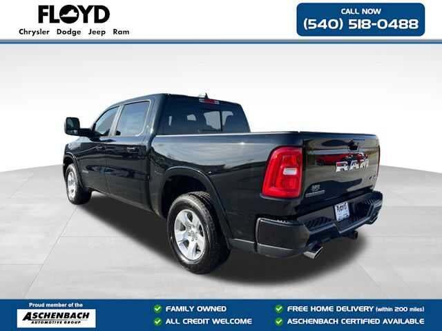 2025 Ram 1500 Big Horn Crew Cab 4x4 5'7" Box