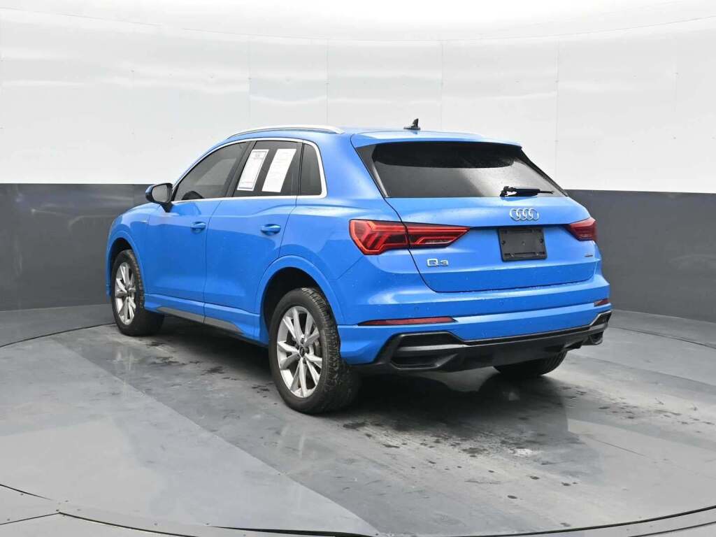 2022 Audi Q3 Premium 45 TFSI S line quattro Tiptronic