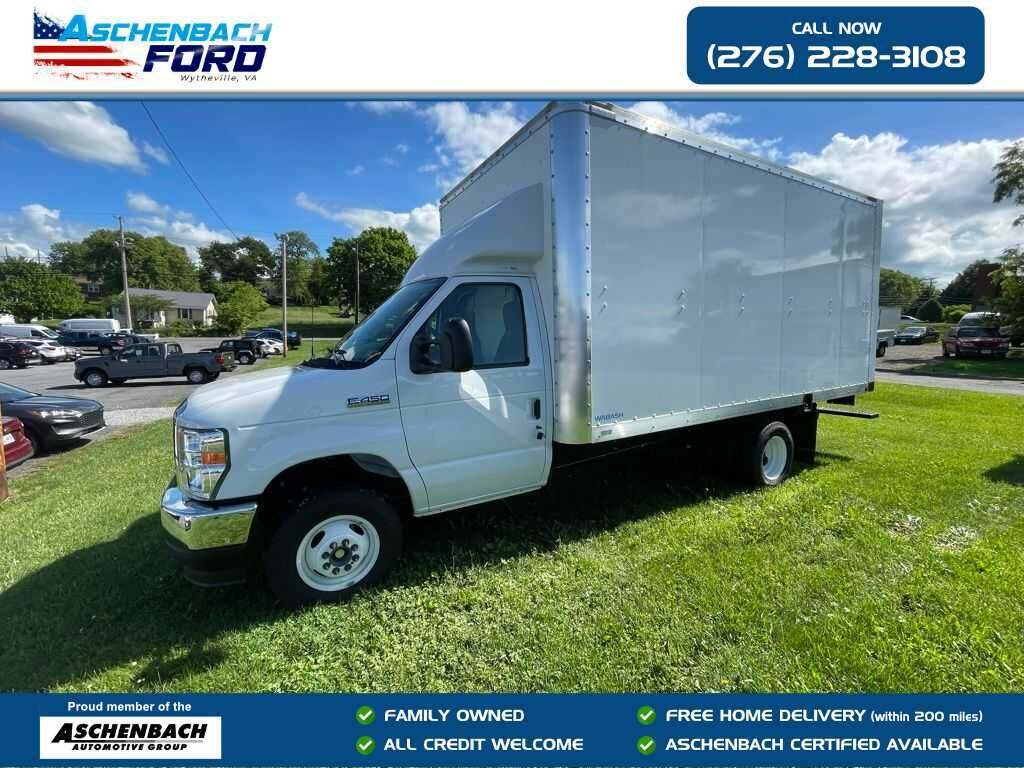 2024 Ford E-450 Cutaway 