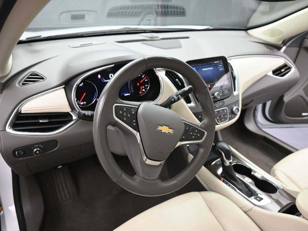 2024 Chevrolet Malibu FWD 2LT