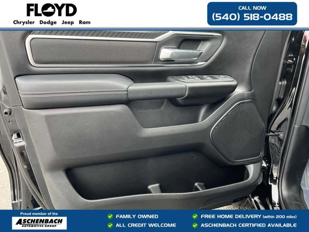 2026 Ram 1500 Big Horn Crew Cab 4x4 5'7" Box