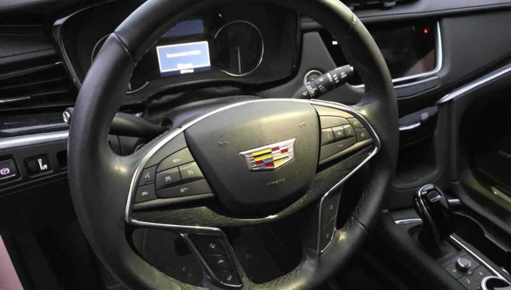 2024 Cadillac XT5 FWD Premium Luxury