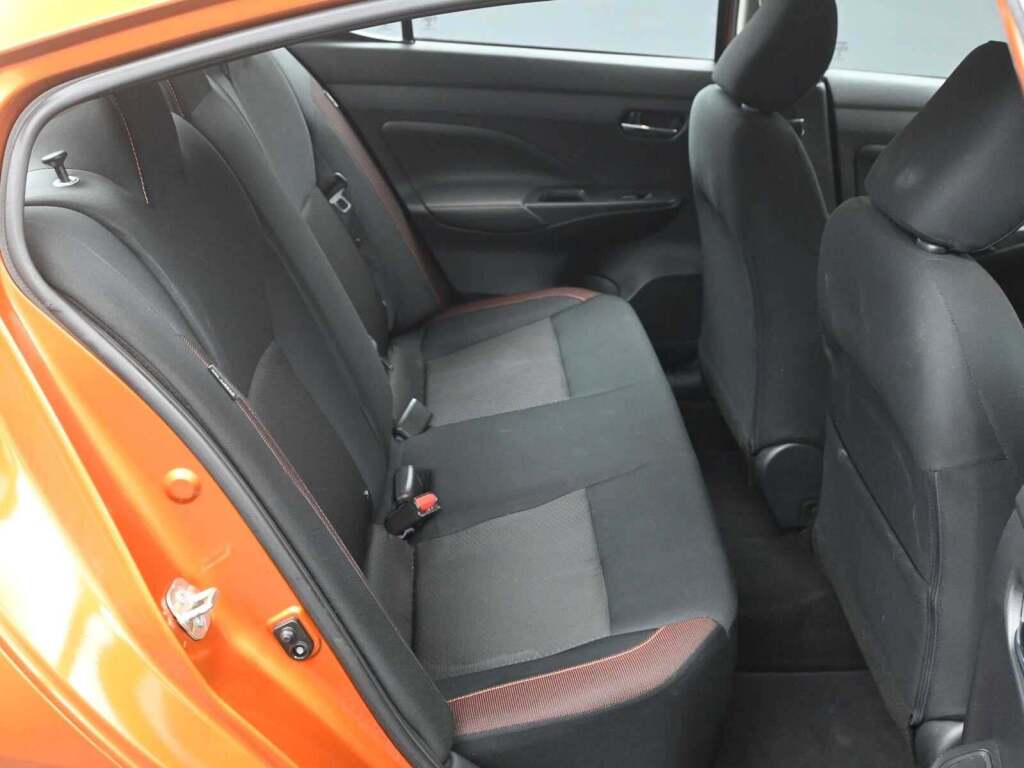 2021 Nissan Versa SR Xtronic CVT