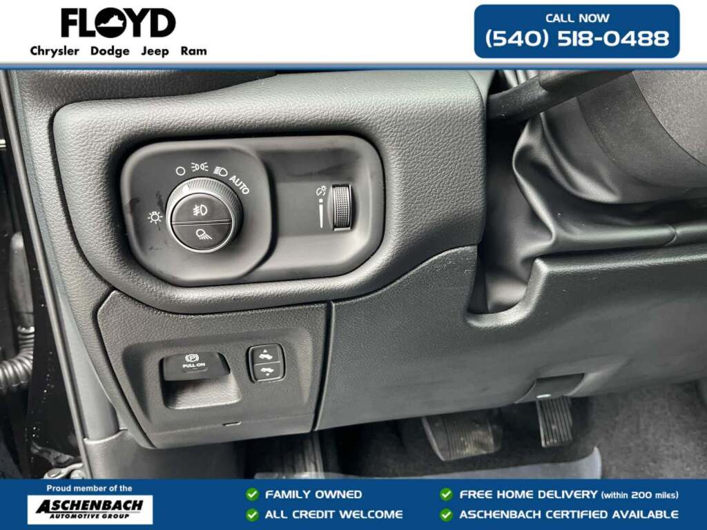 2026 Ram 1500 Big Horn Crew Cab 4x4 5'7" Box