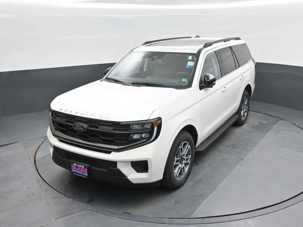 2025 Ford Expedition Active