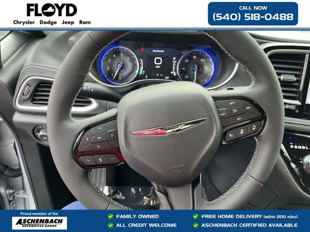 2026 Chrysler Pacifica Select AWD