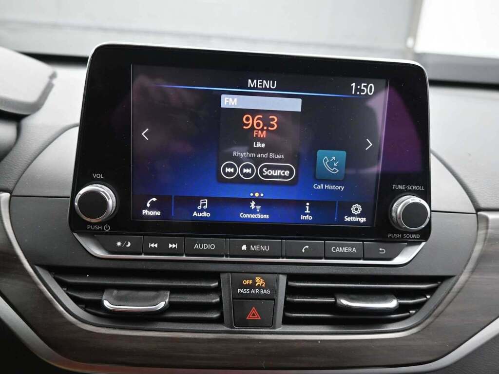 2024 Nissan Altima SV FWD