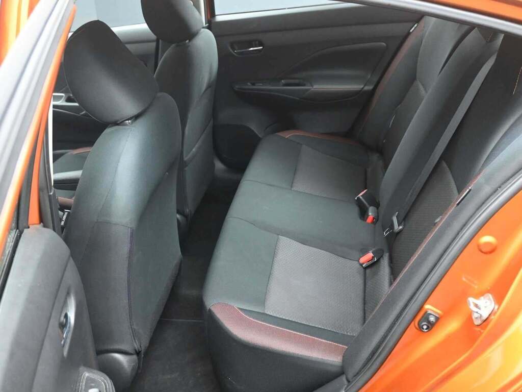 2021 Nissan Versa SR Xtronic CVT