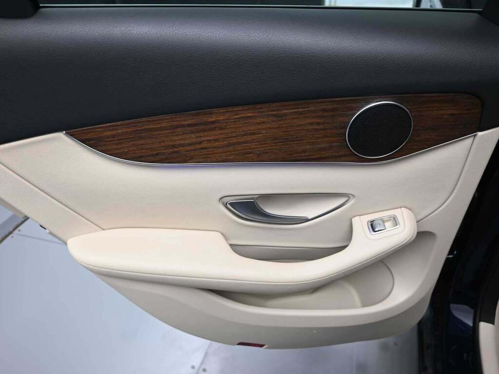 2022 Mercedes-Benz GLC 300 4MATIC SUV