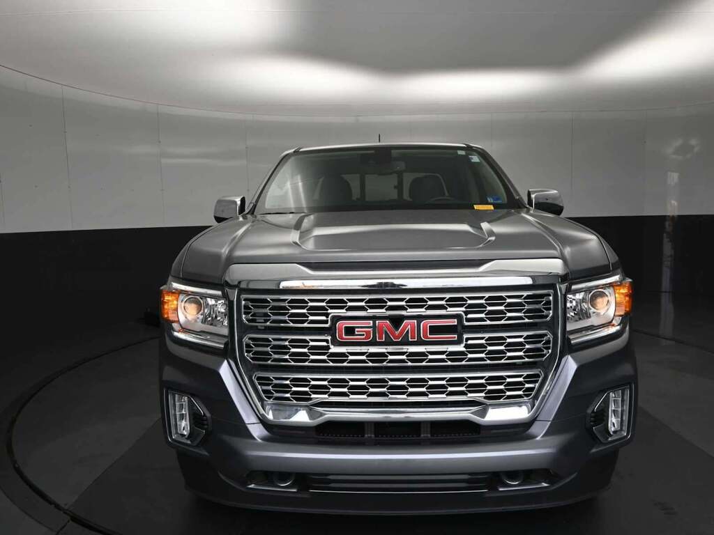 2022 GMC Canyon 4WD Crew Cab Short Box Denali