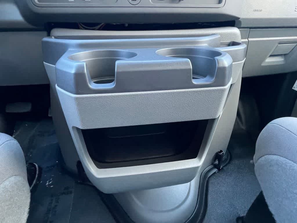 2024 Ford E-450 Cutaway 