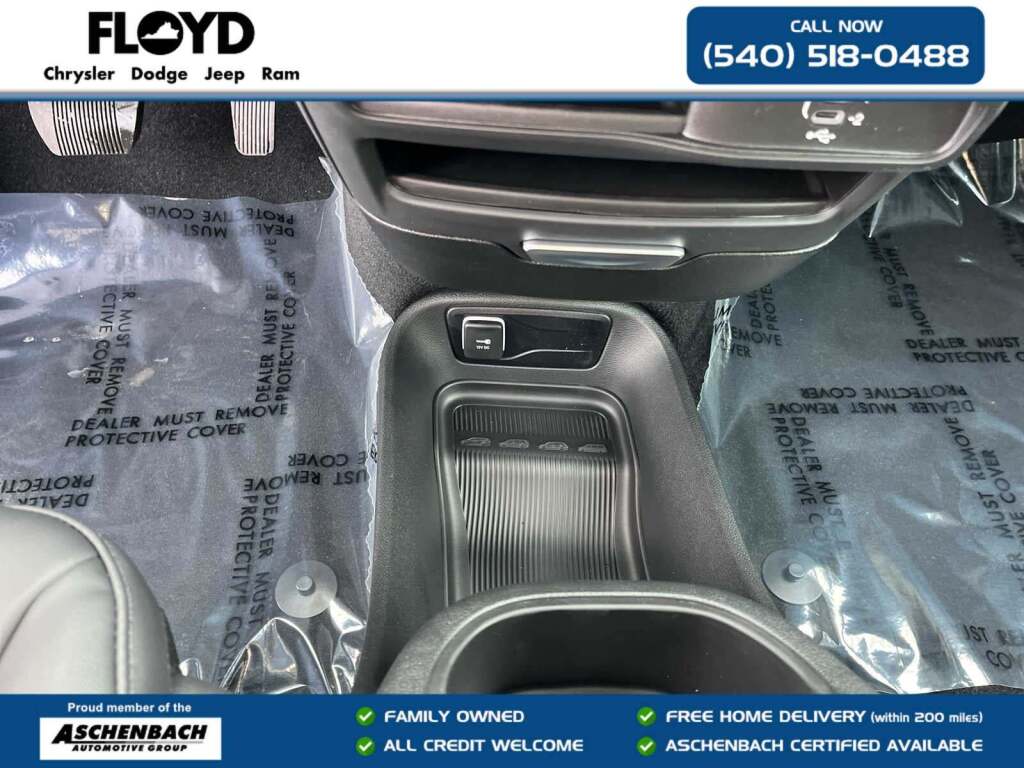 2026 Chrysler Pacifica Select AWD